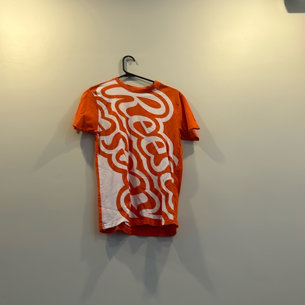 Hershey Park Reese’s Shirt Unisex Small